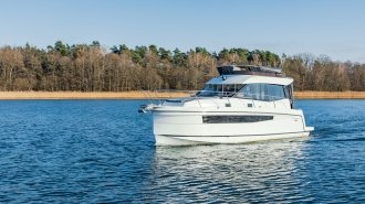 Jacht motorowy Platinum 35 Fly Active III